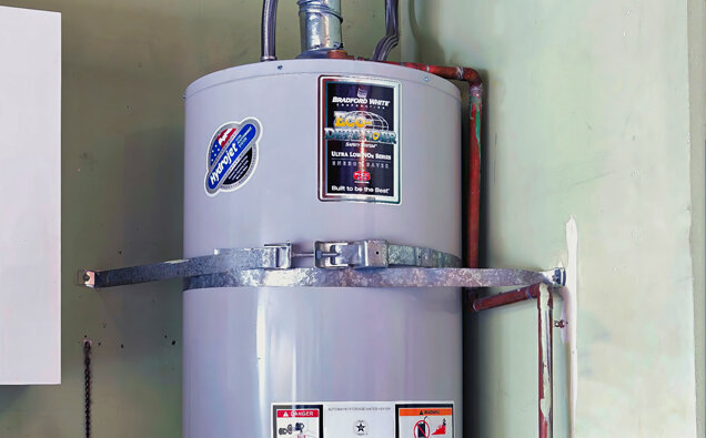 https://carinehotwater.com.au/uploads/2025/06/gas-hot-water-system-30845.jpg
