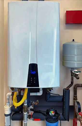 https://carinehotwater.com.au/uploads/2025/06/hot-water-17212.jpg