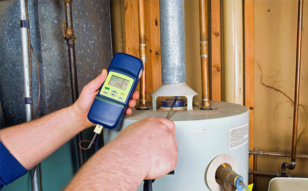 https://carinehotwater.com.au/uploads/2025/06/hot-water-servicing-37677.jpg