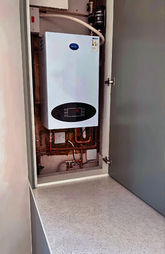https://carinehotwater.com.au/uploads/2025/06/instant-hot-water-systems-44293.jpg